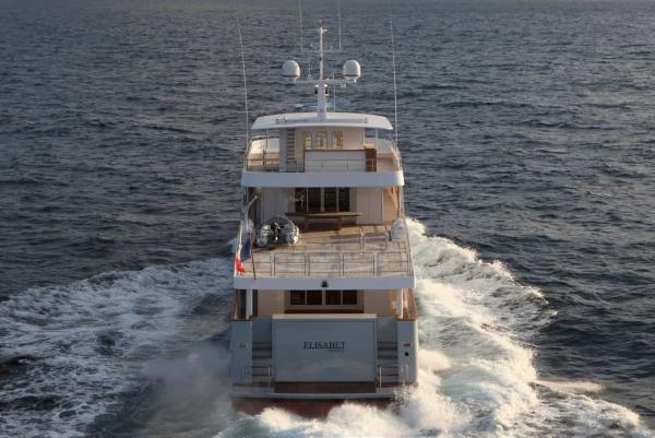OCEA_yacht_Elisabet-1-1400x933.jpg